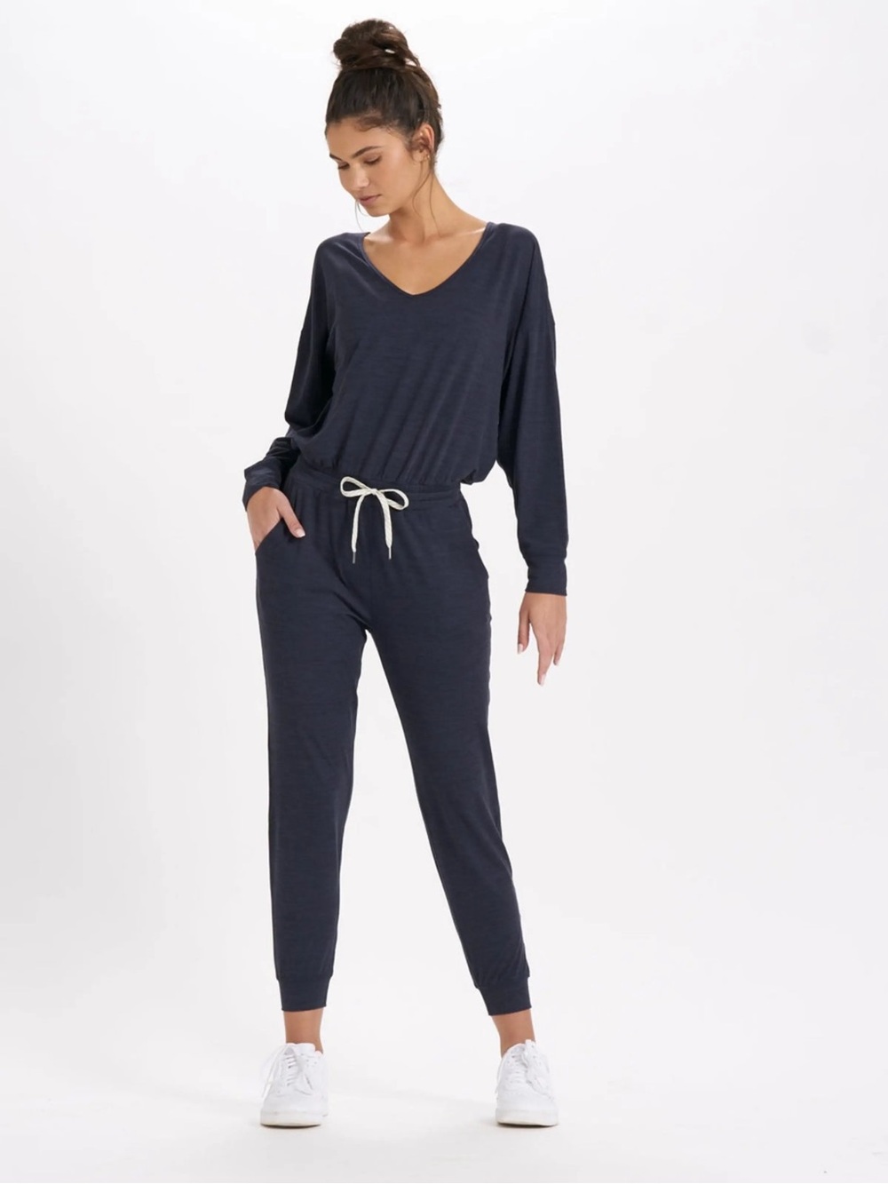 Vuori Long Sleeve V-Neck Jogger Jumpsuit Navy Heather Small